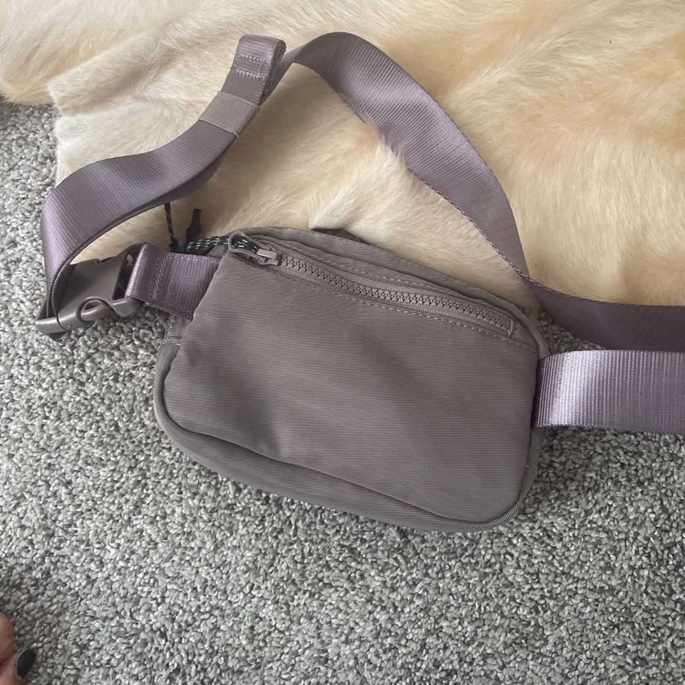 Fabletics Bag - Picture 2 of 3